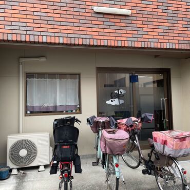 玄関　自転車